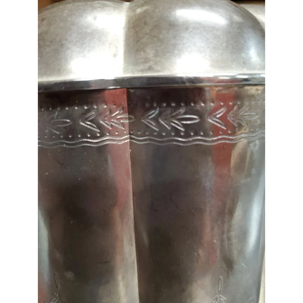 GODINGER SILVER PLATE TRINKET JEWELRY BOX VELVET LINED 5
